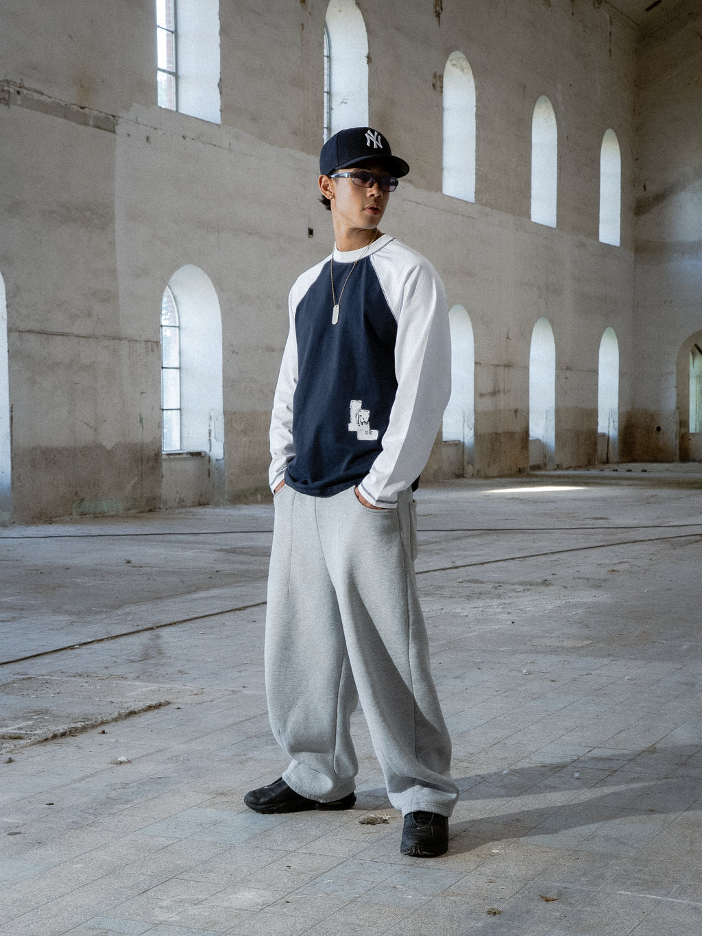 PAINTERS LONGSLEEVE - NAVY/WHITE
